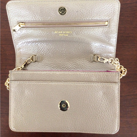 Henri Bendel Taupe Patent Leather Wallet On A Chain Clutch Crossbody Bag - Picture 8 of 10